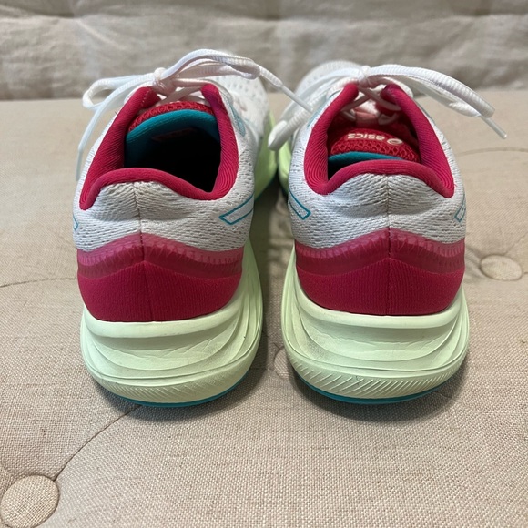 ASICS Running Shoe - Picture 6 of 7